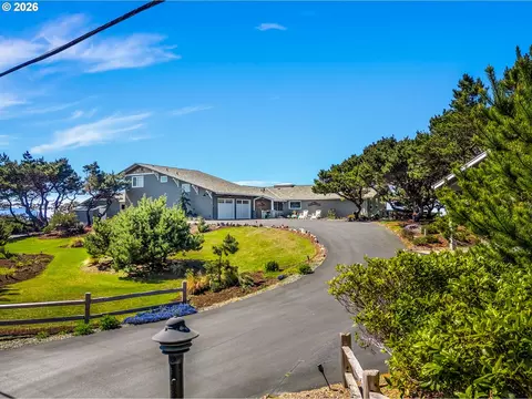 89464 Manion Dr, Warrenton, OR 97146