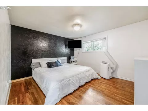 Bedroom - 1796 Grove St, Eugene, OR 97404 photo 2 of 3