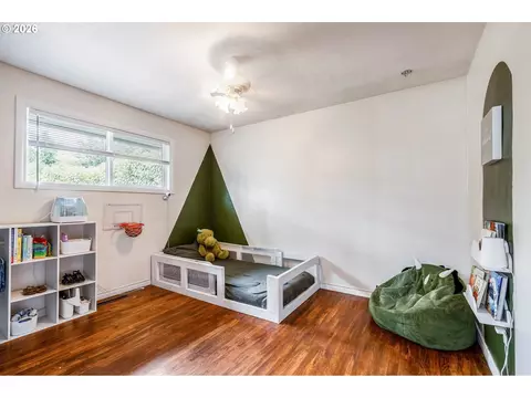 Bedroom - 1796 Grove St, Eugene, OR 97404 photo 3 of 3
