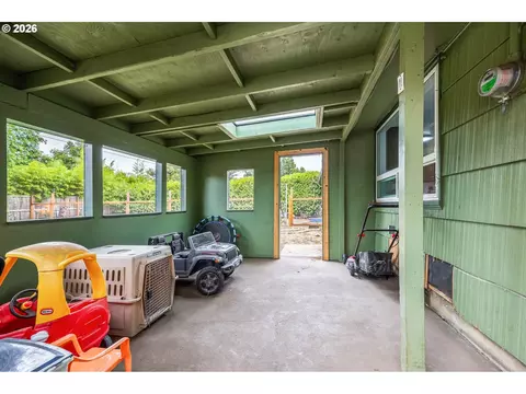 Exterior - 1796 Grove St, Eugene, OR 97404 photo 1 of 5