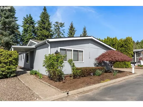 100 SW 195th Ave #112, Beaverton, OR 97006