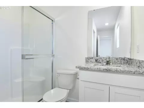Bath - 3990 SW Duniway Ln, Gresham, OR 97080 photo 1 of 3
