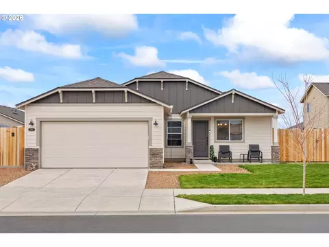 262 NW Par Ave, Madras, OR 97741