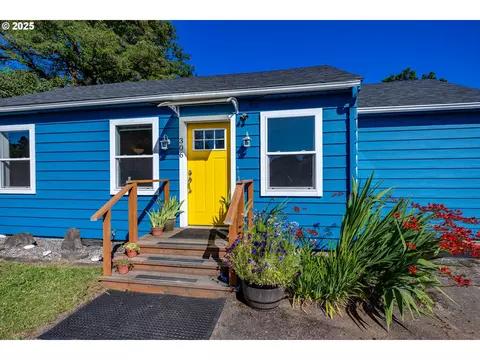 306 SE James St, Camas, WA 98607
