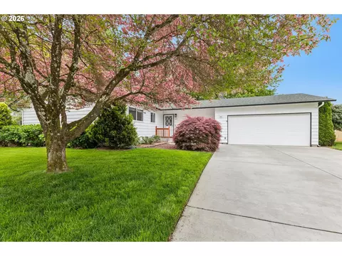 10714 NW 22nd Ave, Vancouver, WA 98685