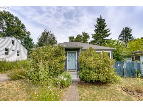 34 SE 86th Ave, Portland, OR 97216
