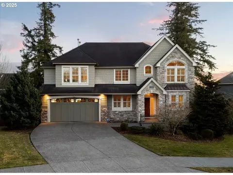 2560 NW 12th Cir, Camas, WA 98607