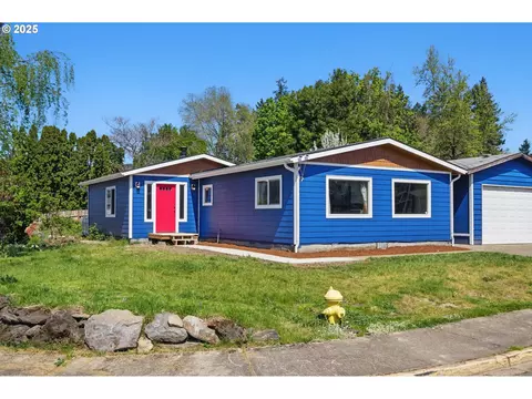 801 E Dartmouth St, Newberg, OR 97132