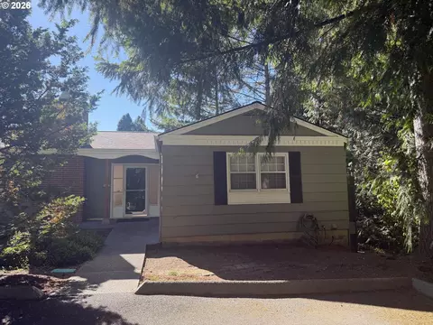 3653 SW 52nd Pl, Portland, OR 97221