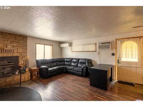 166 Burchett Rd, Onalaska, WA 98570 photo 4
