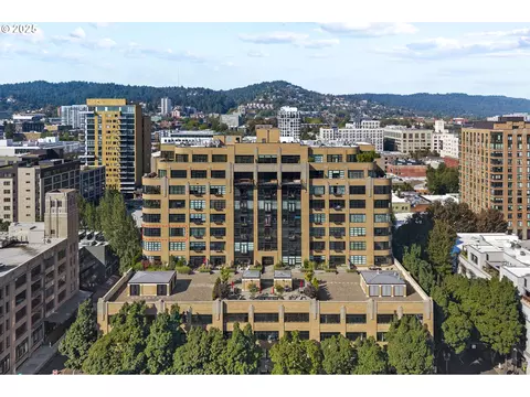 420 NW 11th Ave #718, Portland, OR 97209