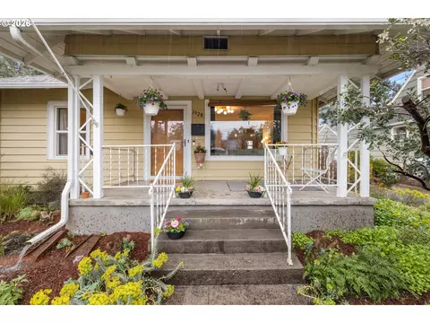 1928 NE 63rd Ave, Portland, OR 97213