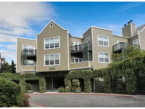 1630 S Harbor Way, Portland, OR 97201