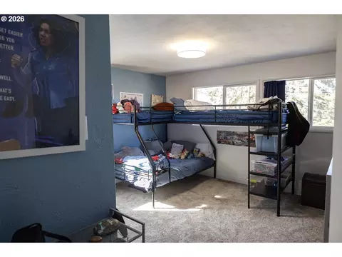 Bedroom - 1960 W 25th Ave, Eugene, OR 97405 photo 1 of 5