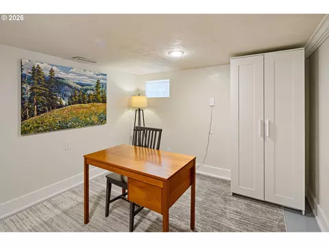 910 E 22nd Ave, Eugene, OR 97405 photo 31