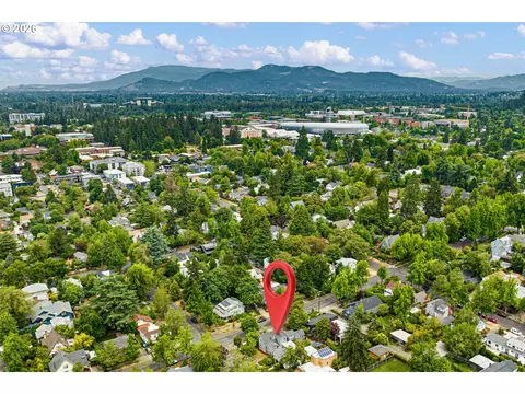 910 E 22nd Ave, Eugene, OR 97405 photo 46