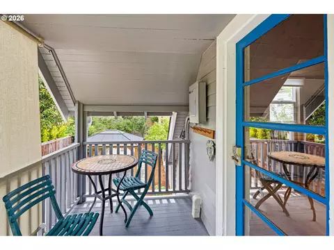 910 E 22nd Ave, Eugene, OR 97405 photo 34