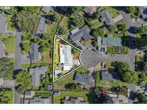 View/Area - 250 Rose Ct, Eugene, OR 97401 photo 3 of 8