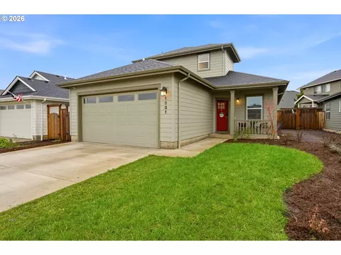 1631 SE Salmonberry Ave, Dallas, OR 97338