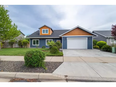10305 Leonard Ln, Island City, OR 97850