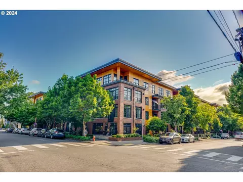 2350 NW Savier St, Portland, OR 97210