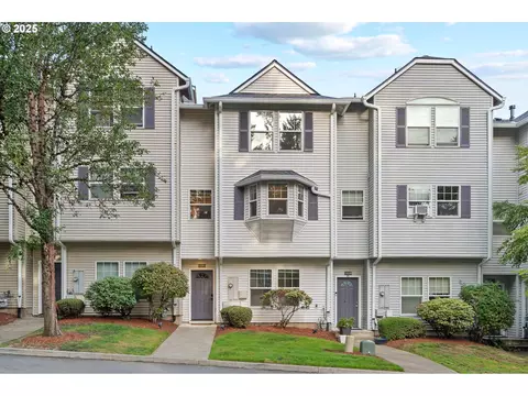 14958 SW Kraft Loop, Tigard, OR 97223