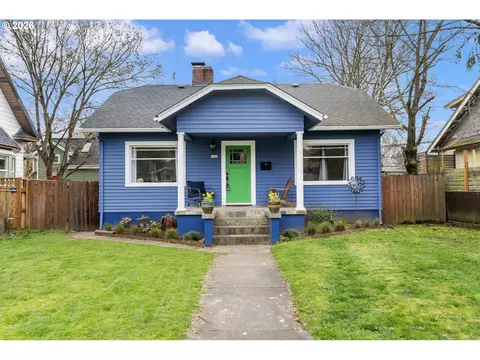 6362 N Commercial Ave, Portland, OR 97217