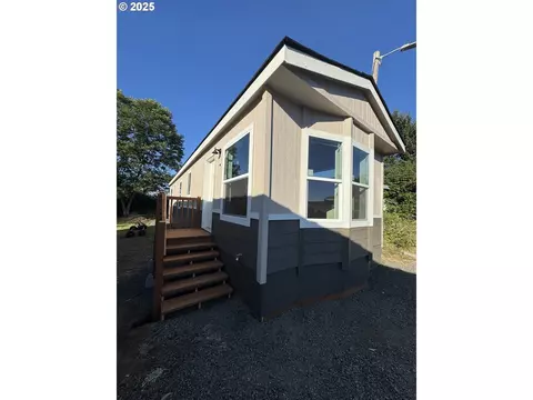42280 Lois Loop # 4, Astoria, OR 97103