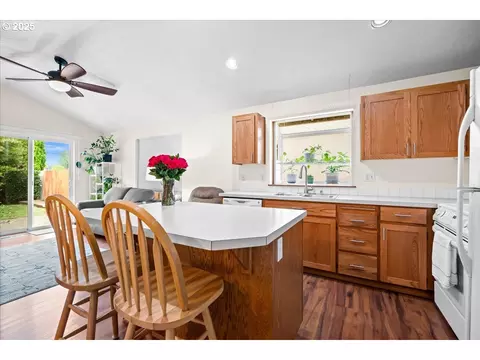 2478 S Alpine St, Cornelius, OR 97113 photo 10