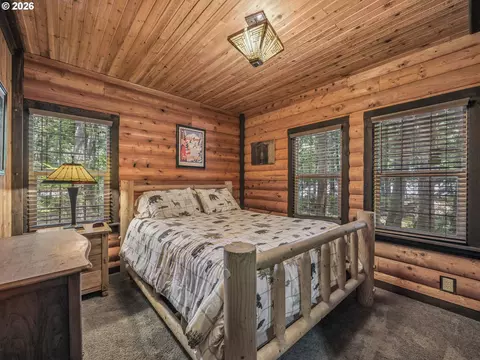 Bedroom - 26845 E Rolling Riffle Ln, Rhododendron, OR 97049 photo 6 of 7