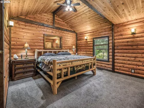 Bedroom - 26845 E Rolling Riffle Ln, Rhododendron, OR 97049 photo 2 of 7