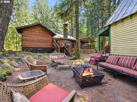Exterior - 26845 E Rolling Riffle Ln, Rhododendron, OR 97049 photo 8 of 9