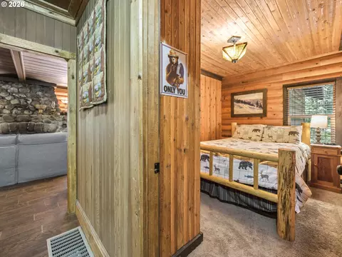 Bedroom - 26845 E Rolling Riffle Ln, Rhododendron, OR 97049 photo 5 of 7