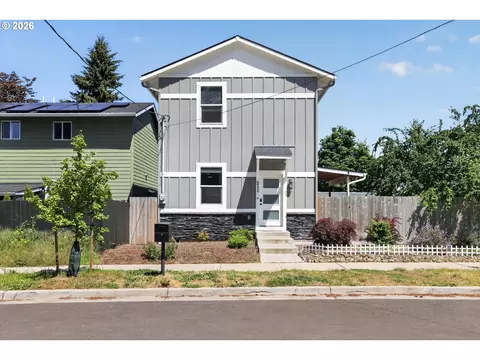 211 Ethel St, Oregon City, OR 97045