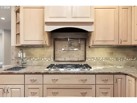 Kitchen - 91096 Austin St, Eugene, OR 97408 photo 6 of 6