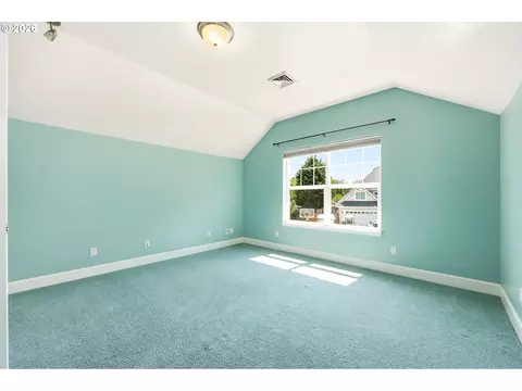 Bedroom - 91096 Austin St, Eugene, OR 97408 photo 8 of 9