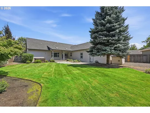 Exterior - 91096 Austin St, Eugene, OR 97408 photo 4 of 7