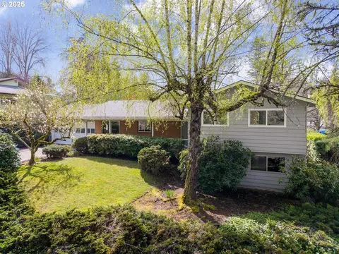 3816 SW Lee St, Portland, OR 97221