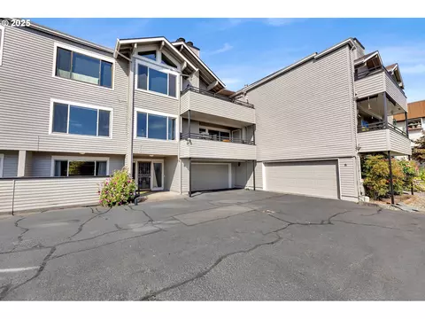 6902 SE Riverside Dr #6, Vancouver, WA 98664