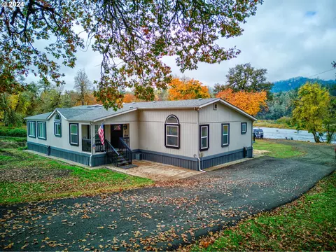 2665 Whistlers Park Rd, Roseburg, OR 97470