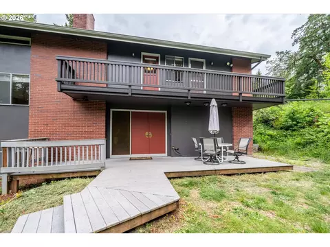 27828 Gibralter Loop, Eugene, OR 97405
