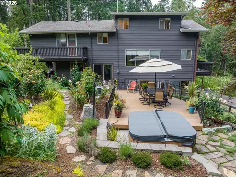 Exterior - 27828 Gibralter Loop, Eugene, OR 97405 photo 2 of 13