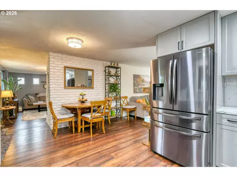 Dining - 105 SE Kirk Ave, Pendleton, OR 97801 photo 1 of 1
