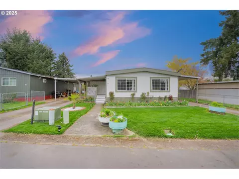 1450 Westside Hwy #36, Kelso, WA 98626