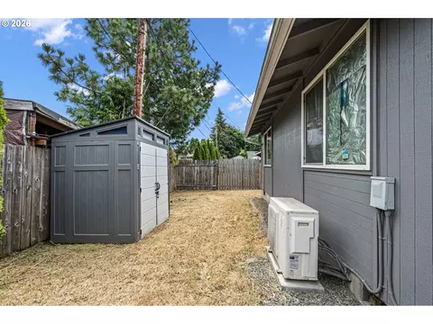 615 Kenmore St, Eugene, OR 97402 photo 30