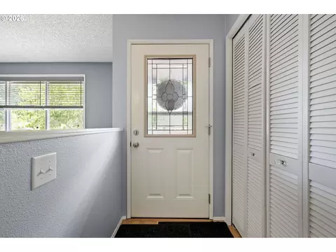 615 Kenmore St, Eugene, OR 97402 photo 3