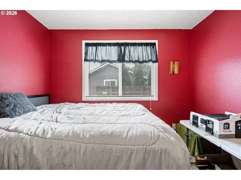 615 Kenmore St, Eugene, OR 97402 photo 16