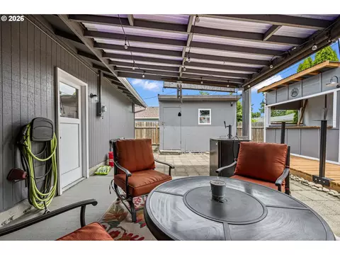 615 Kenmore St, Eugene, OR 97402 photo 23