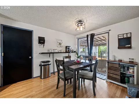 615 Kenmore St, Eugene, OR 97402 photo 8