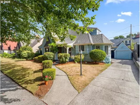 4520 NE Royal Ct, Portland, OR 97213